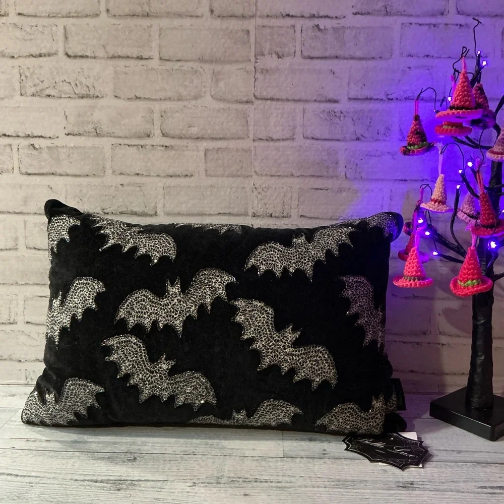Bella Lux 14x22 Velvet Embroidered Bats Beadwork Halloween Pillow